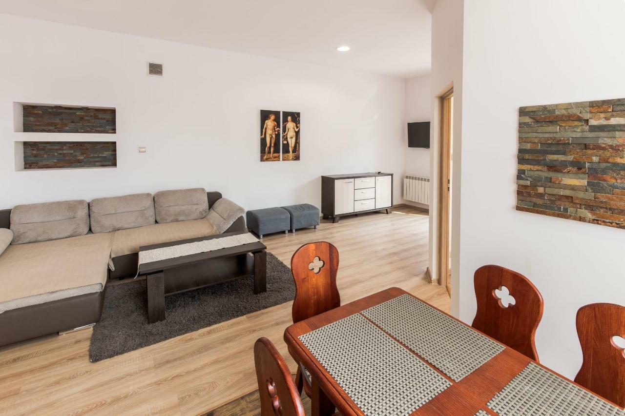 Apartamenty Eden Ustrzyki Dolne Bagian luar foto