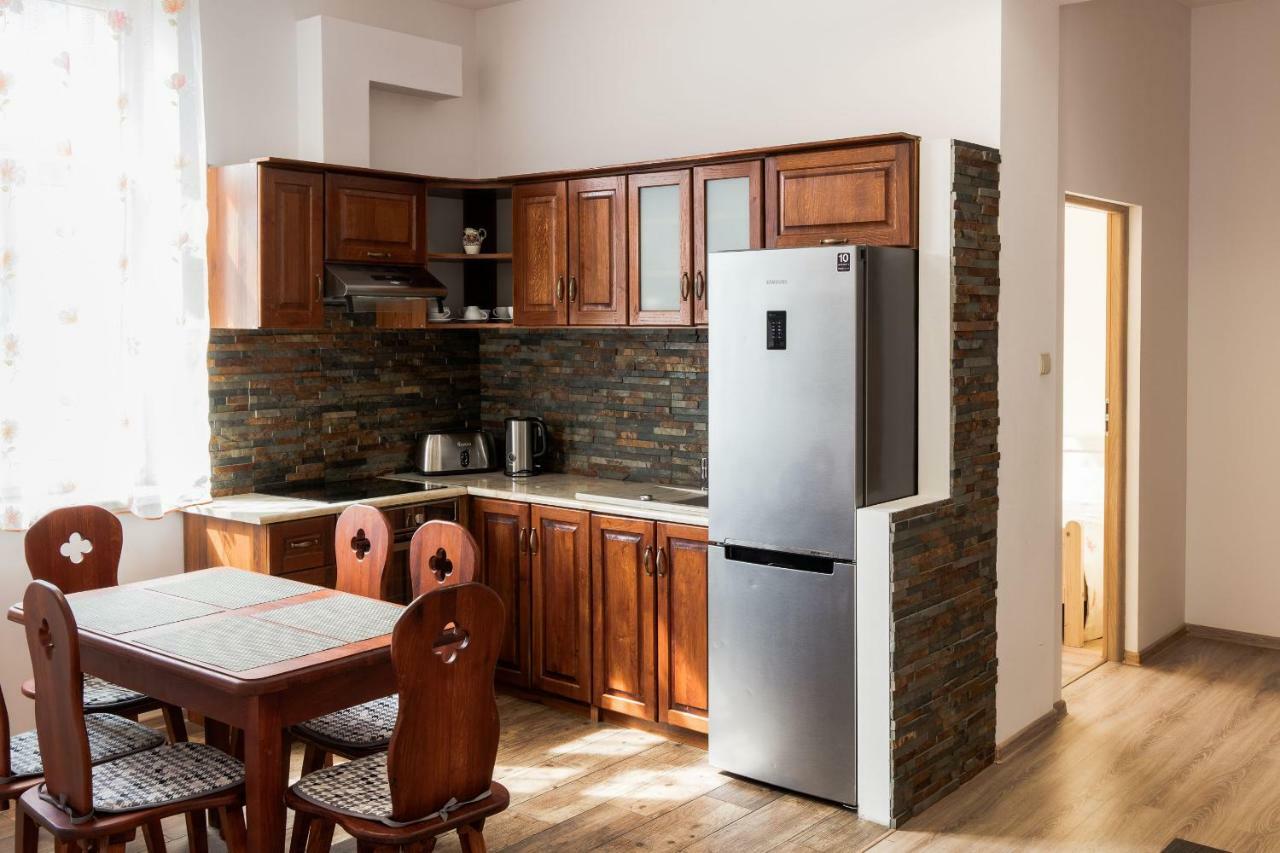 Apartamenty Eden Ustrzyki Dolne Bagian luar foto
